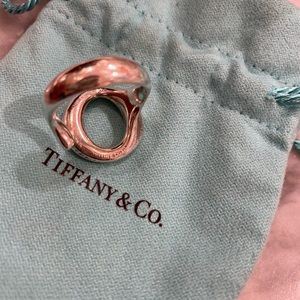 Elsa Peretti by Tiffany&Co silver (used but a authentic piece)